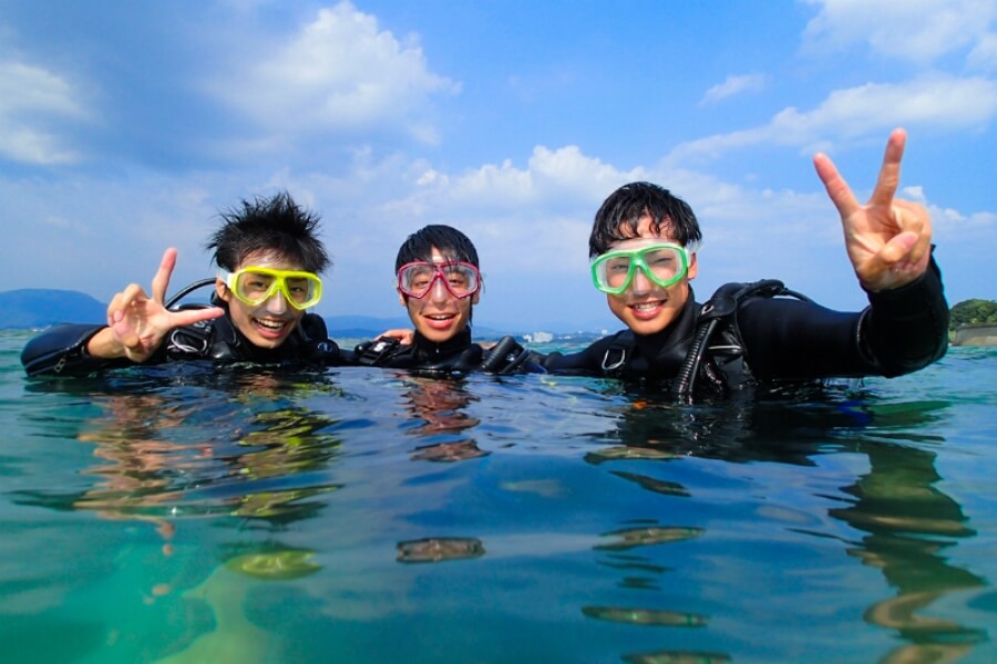 体験ダイビング中の写真